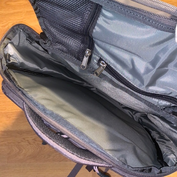 NWT The North Face Fuse Box Charged Backpack - Picture 13 of 16